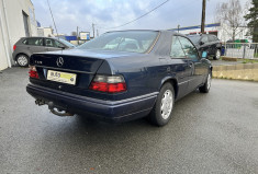 Mercedes CLASSE E W124 Coupé 320 3.2 i 220 CV Carnet entretien d'origine + factures