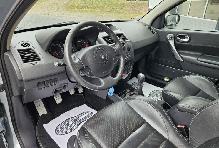 Renault Megane II RS 2.0 230 5P BVM