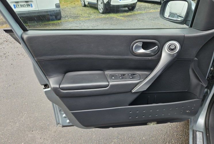 Renault Megane II RS 2.0 230 5P BVM