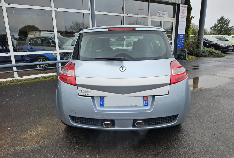 Renault Megane II RS 2.0 230 5P BVM