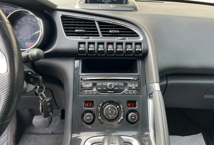 Peugeot 3008 Phase 2 2.0 HDi 16V 200 Hybrid4 S&S 163 cv Boîte auto