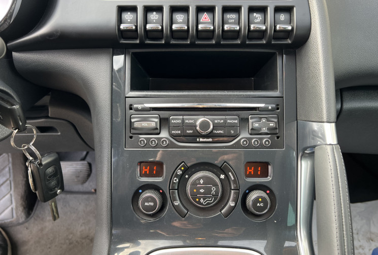 Peugeot 3008 Phase 2 2.0 HDi 16V 200 Hybrid4 S&S 163 cv Boîte auto