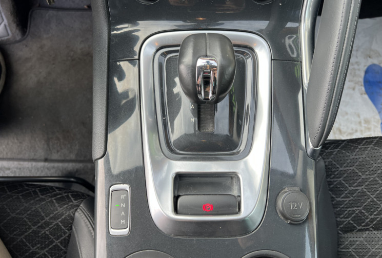 Peugeot 3008 Phase 2 2.0 HDi 16V 200 Hybrid4 S&S 163 cv Boîte auto