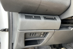 Peugeot 3008 Phase 2 2.0 HDi 16V 200 Hybrid4 S&S 163 cv Boîte auto