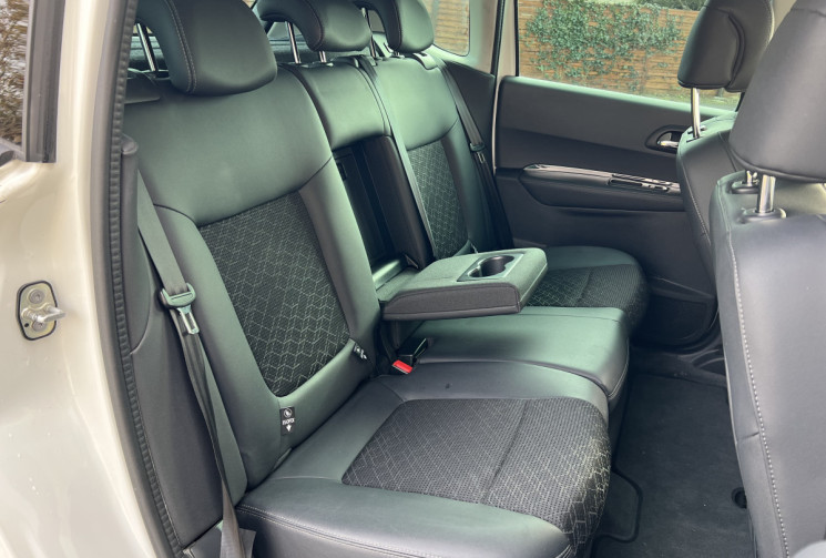 Peugeot 3008 Phase 2 2.0 HDi 16V 200 Hybrid4 S&S 163 cv Boîte auto