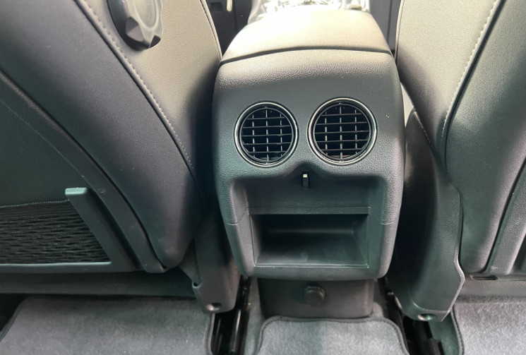 Peugeot 3008 Phase 2 2.0 HDi 16V 200 Hybrid4 S&S 163 cv Boîte auto