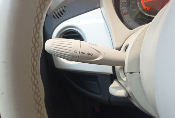 FIAT 500 1.2 8V 69 ch Lounge / Toit ouvrant panoramique / distribution ok / entretien à jour 