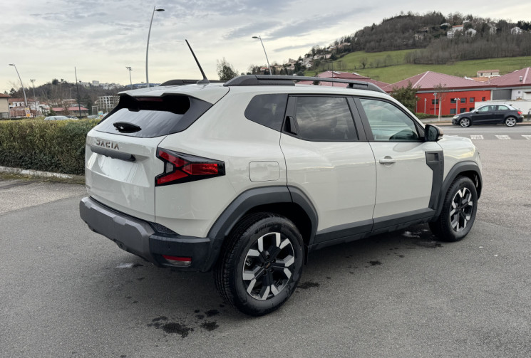 Dacia Duster  ECO-G 120 EXTREME + PACK CITY +PACK HIVER (Dispo immédiat)