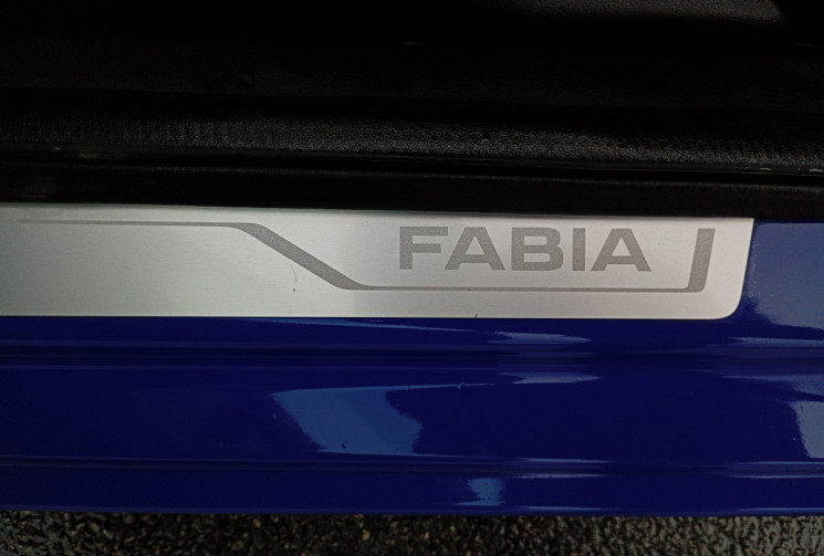 Skoda Fabia 1.0 MPI 60 Drive 125 Ans *Apple CayPlay *Camera de Recul