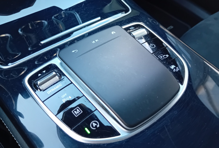 Mercedes GLC 220 d 194 CV 4MATIC AVANTGARDE LINE- Toit Ouvrant - Burmester-Suivi Mercedes