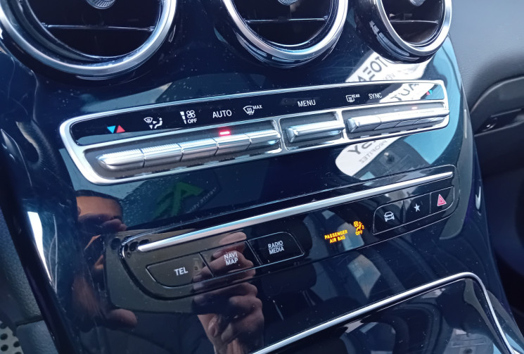 Mercedes GLC 220 d 194 CV 4MATIC AVANTGARDE LINE- Toit Ouvrant - Burmester-Suivi Mercedes