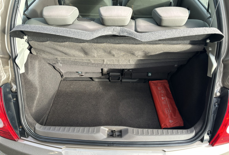 Nissan Micra III Phase 2 1.2 i 80 CV