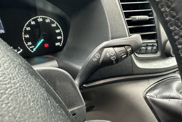 Ford TRANSIT CUSTOM FG 300 L2H1 2.0 TDCi 170 CV TREND