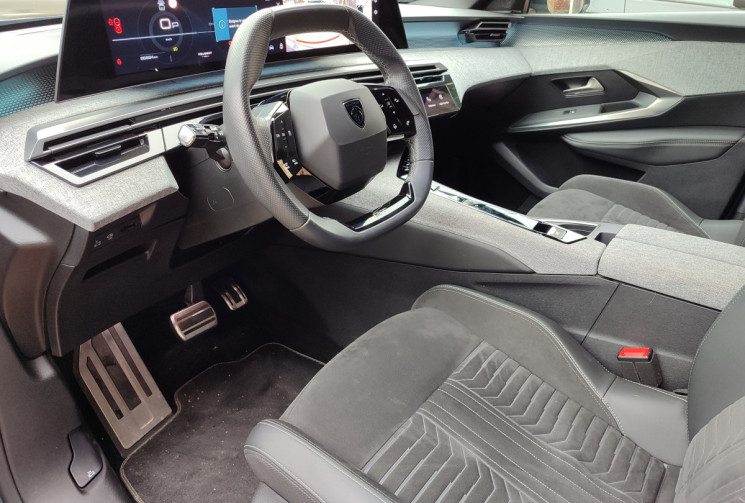 Peugeot 3008 III 1.2 Hybrid e-DSC6 136 cv Boîte auto / GT Exclusive 