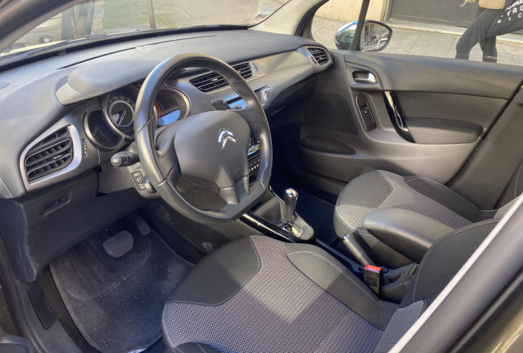 Citroën C3 CITROEN C3 1.2 e-VTi  82 CH EXCLUSIVE PREMIERE MAIN