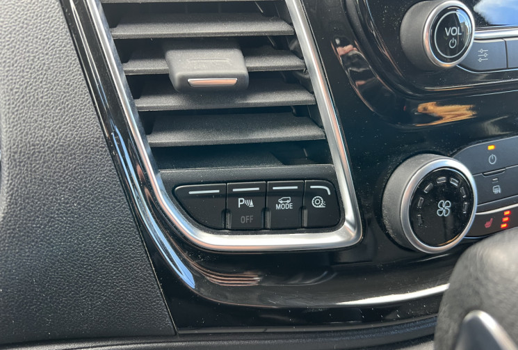 Ford Transit Custom 2.0 EcoBlue 170 L1H1 Sport BVA 5 Places / Garantie 2028 / Attelage / Caméra 