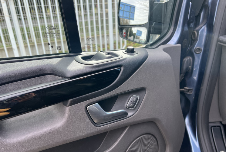 Ford Transit Custom 2.0 EcoBlue 170 L1H1 Sport BVA 5 Places / Garantie 2028 / Attelage / Caméra 