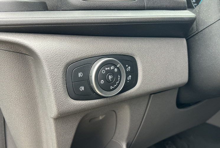 Ford Transit Custom 2.0 EcoBlue 170 L1H1 Sport BVA 5 Places / Garantie 2028 / Attelage / Caméra 