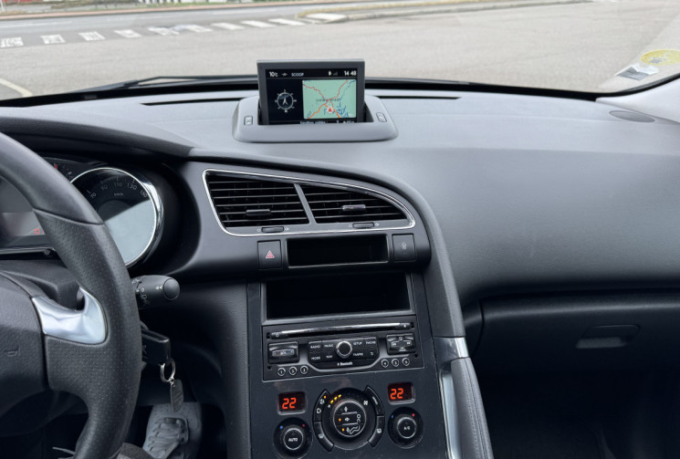 Peugeot 3008 Phase 2 1.6 BlueHDi 120 cv Style