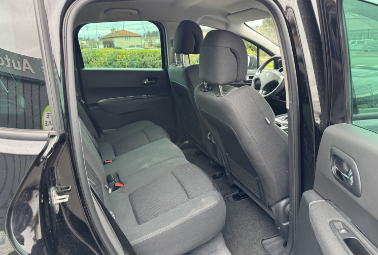 Peugeot 3008 Phase 2 1.6 BlueHDi 120 cv Style