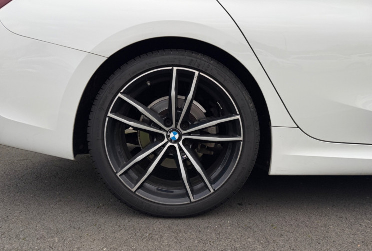 BMW Série 3 320iA 184ch M Sport / Pack ambiance / sièges chauffant / Carplay