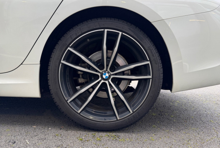 BMW Série 3 320iA 184ch M Sport / Pack ambiance / sièges chauffant / Carplay