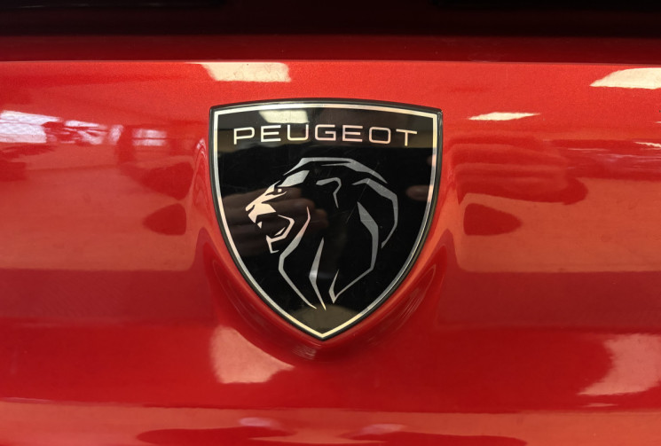 Peugeot 308 1.2 PURETECH EAT8 130 GT / SUIVI COMPLET PEUGEOT 