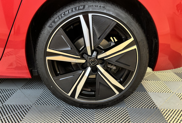 Peugeot 308 1.2 PURETECH EAT8 130 GT / SUIVI COMPLET PEUGEOT 