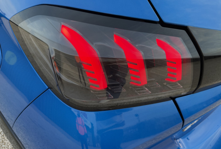 Peugeot 208 1.5 BLUE HDI 100 GT LINE