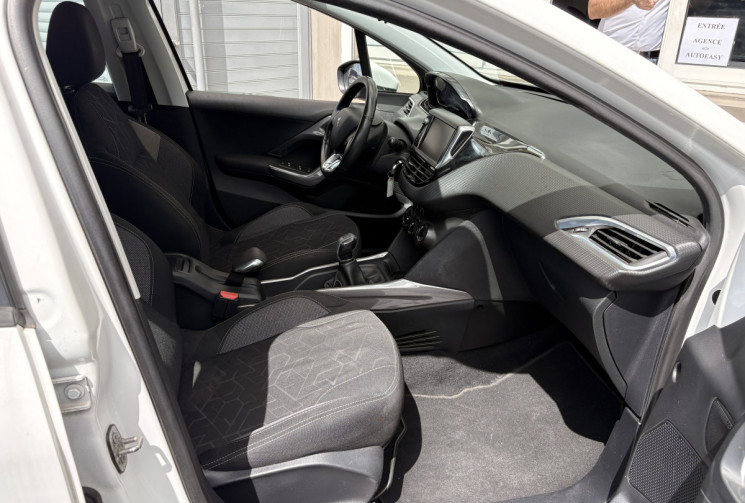 Peugeot 2008 1.6 BlueHDi 100cv ALLURE