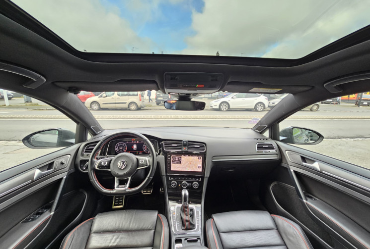Volkswagen Golf 2.0 TSI 245 ch GTI Performance DSG7 Cuir Toit ouvrant ACC DCC DYNAUDIO