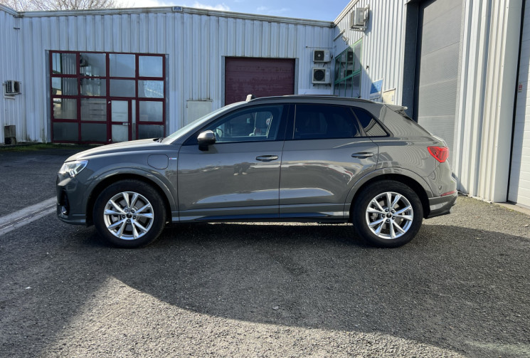 Audi Q3 45 TFSI e 245ch S line S tronic * Matrix * Toit Ouvrant * Sièges Chauffants