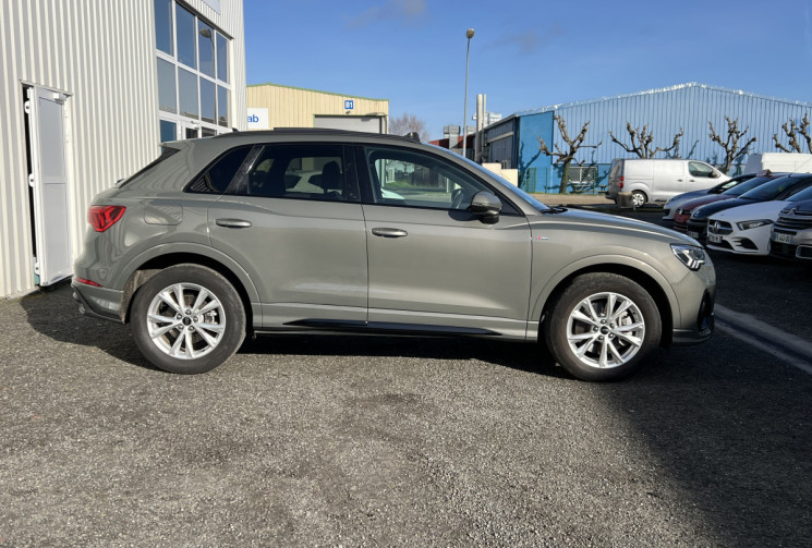 Audi Q3 45 TFSI e 245ch S line S tronic * Matrix * Toit Ouvrant * Sièges Chauffants
