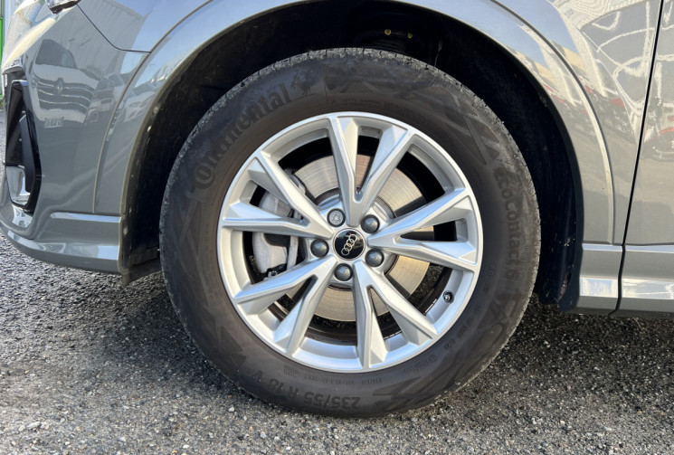 Audi Q3 45 TFSI e 245ch S line S tronic * Matrix * Toit Ouvrant * Sièges Chauffants