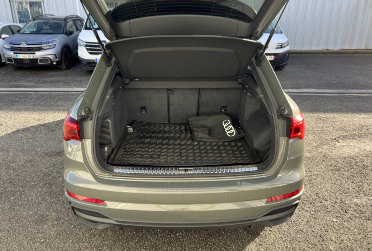Audi Q3 45 TFSI e 245ch S line S tronic * Matrix * Toit Ouvrant * Sièges Chauffants