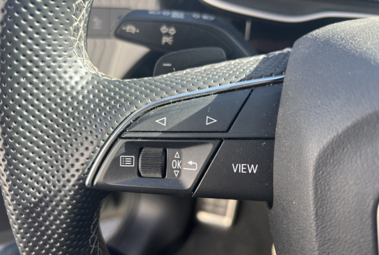 Audi Q3 45 TFSI e 245ch S line S tronic * Matrix * Toit Ouvrant * Sièges Chauffants