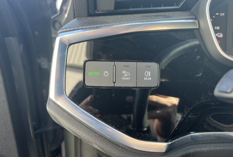 Audi Q3 45 TFSI e 245ch S line S tronic * Matrix * Toit Ouvrant * Sièges Chauffants