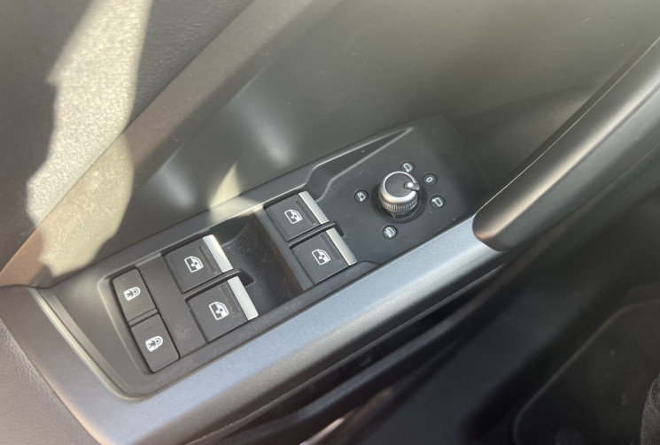 Audi Q3 45 TFSI e 245ch S line S tronic * Matrix * Toit Ouvrant * Sièges Chauffants