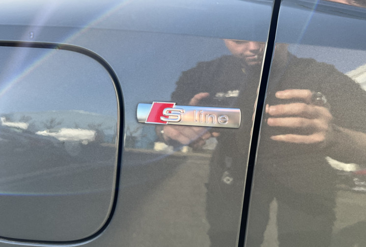 Audi Q3 45 TFSI e 245ch S line S tronic * Matrix * Toit Ouvrant * Sièges Chauffants