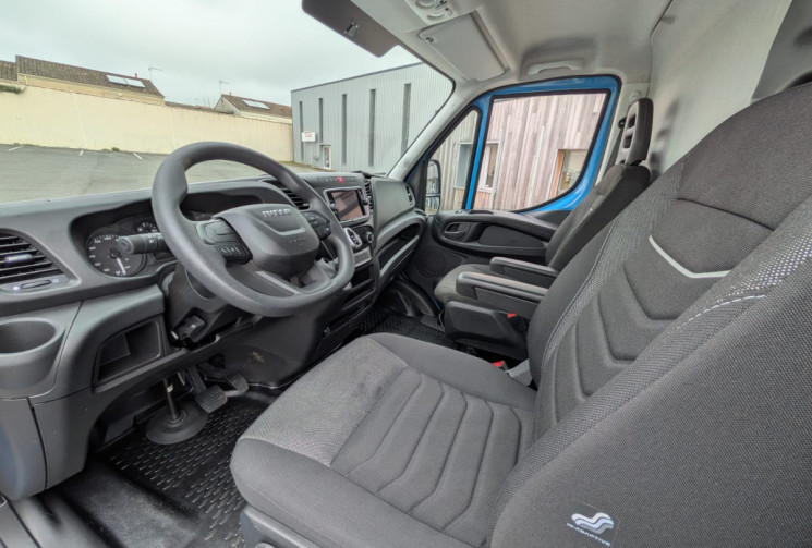 Iveco Daily 3.0 GNV 136 L4H3 / 1ERE MAIN  / GARANTIE CONSTRUCTEUR / 