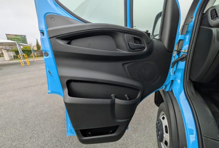 Iveco Daily 3.0 GNV 136 L4H3 / 1ERE MAIN  / GARANTIE CONSTRUCTEUR / 