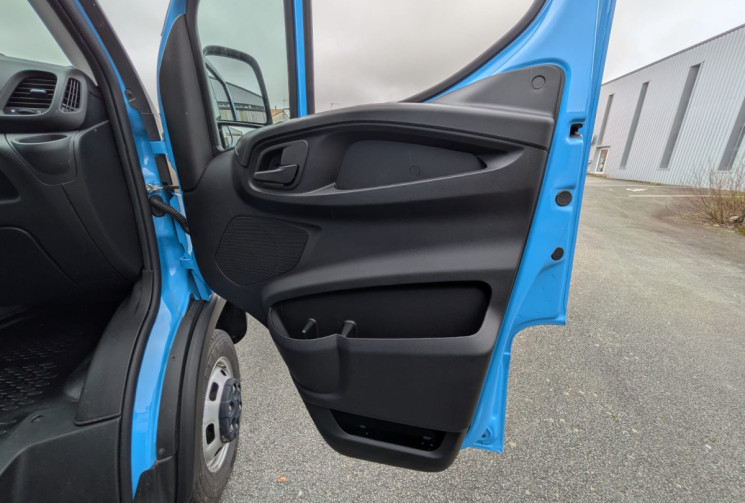 Iveco Daily 3.0 GNV 136 L4H3 / 1ERE MAIN  / GARANTIE CONSTRUCTEUR  