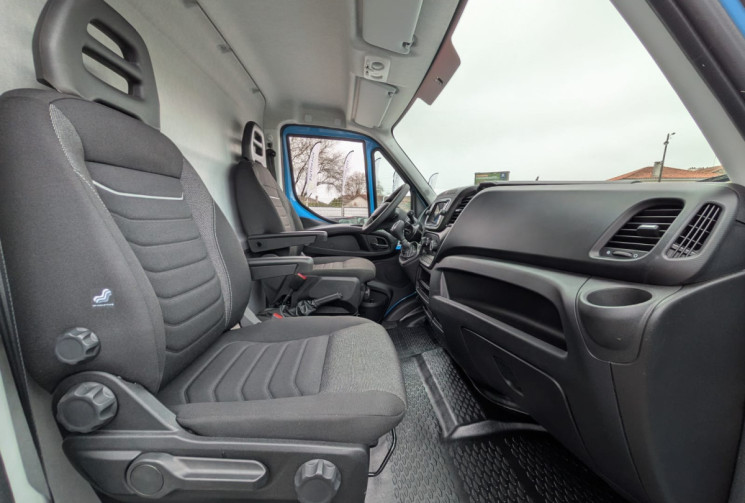 Iveco Daily 3.0 GNV 136 L4H3 / 1ERE MAIN  / GARANTIE CONSTRUCTEUR / 