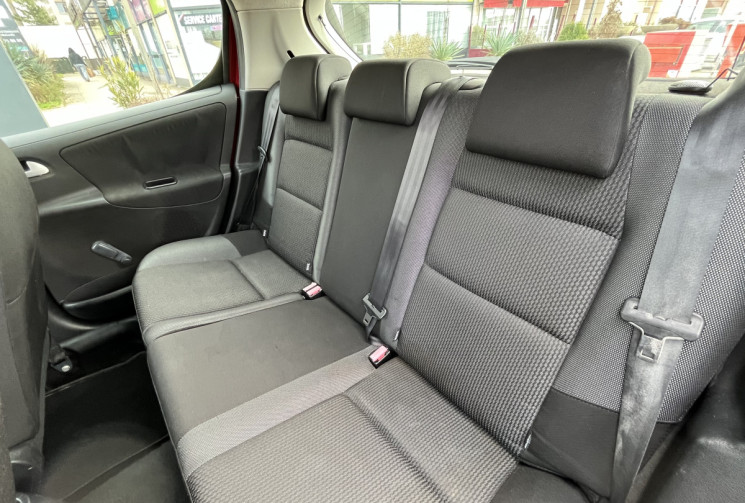 Peugeot 207 Peugeot 207 1.6 HDi 90 ch