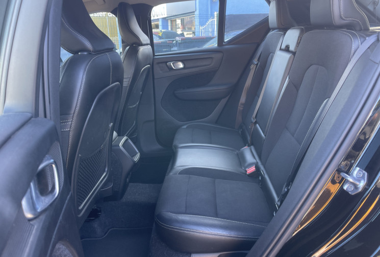 Volvo XC40 D3 150 Ch MOMENTUM GEARTRONIC 8 * CARPLAY * GPS * CAMERA DE RECUL