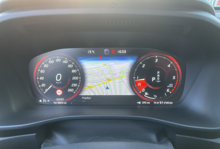 Volvo XC40 D3 150 Ch MOMENTUM GEARTRONIC 8 * CARPLAY * GPS * CAMERA DE RECUL