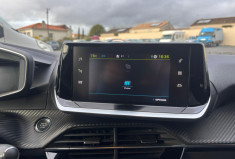 Peugeot 208 II 136 STYLE / CAMERA RECUL / CHARGE RAPIDE / GARANTIE 12 MOIS
