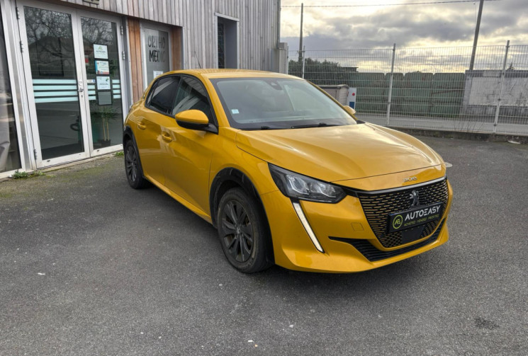 Peugeot 208 II 136 STYLE / CAMERA RECUL / CHARGE RAPIDE / GARANTIE 12 MOIS