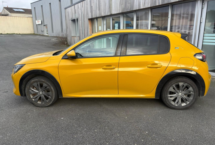 Peugeot 208 II 136 STYLE / CAMERA RECUL / CHARGE RAPIDE / SECONDE MAIN