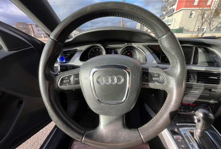Audi A5 2.0 TFSI AMBITION LUX 180 ch